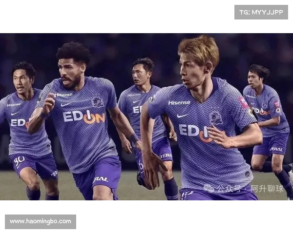 广岛三箭崛起之路：从低谷到巅峰的奋斗与荣耀